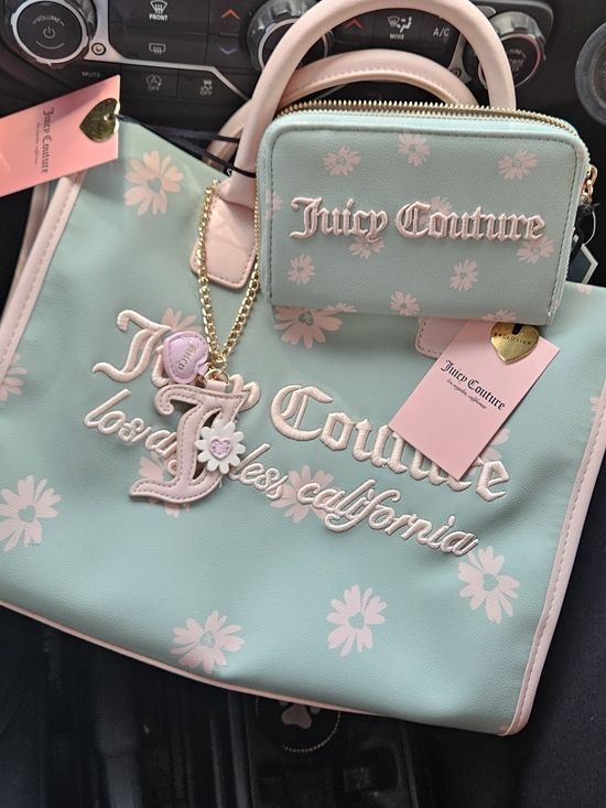 Juicy Couture Handbags - Juicy Couture Daisy for juicy tote Mint & Pink Daisy Tote with Matching Wallet